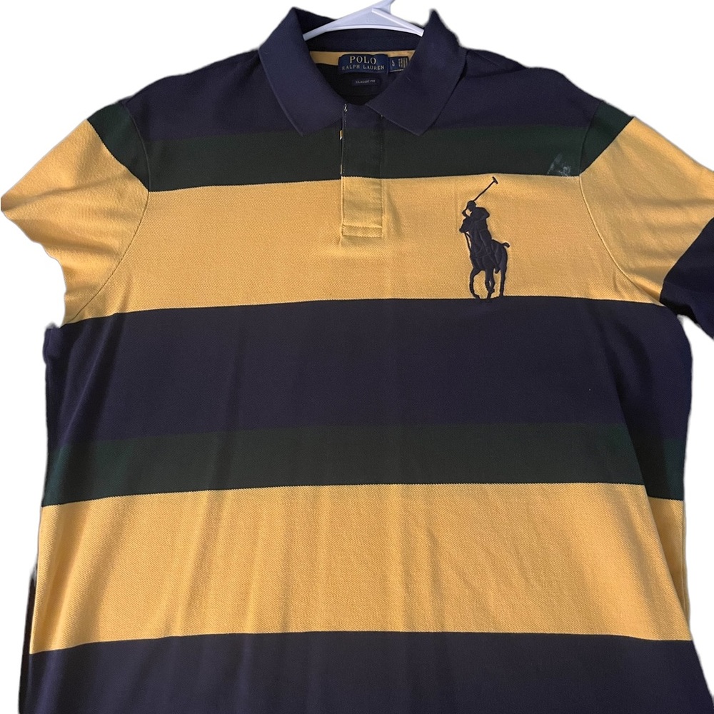 Polo collar shirt